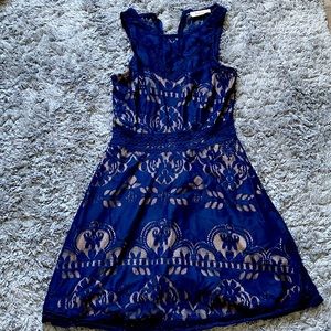 Size small a royal blue colour only been worn once